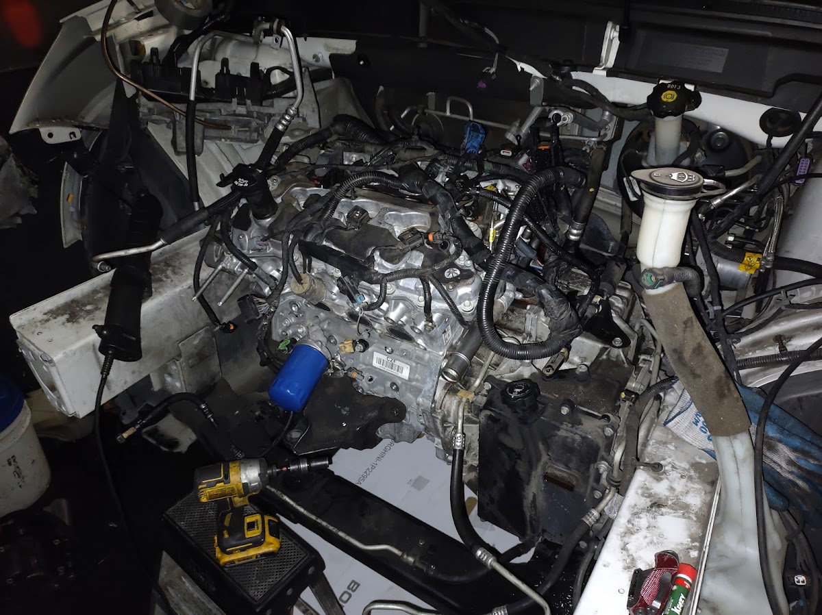 Rolando's Auto Repair shop